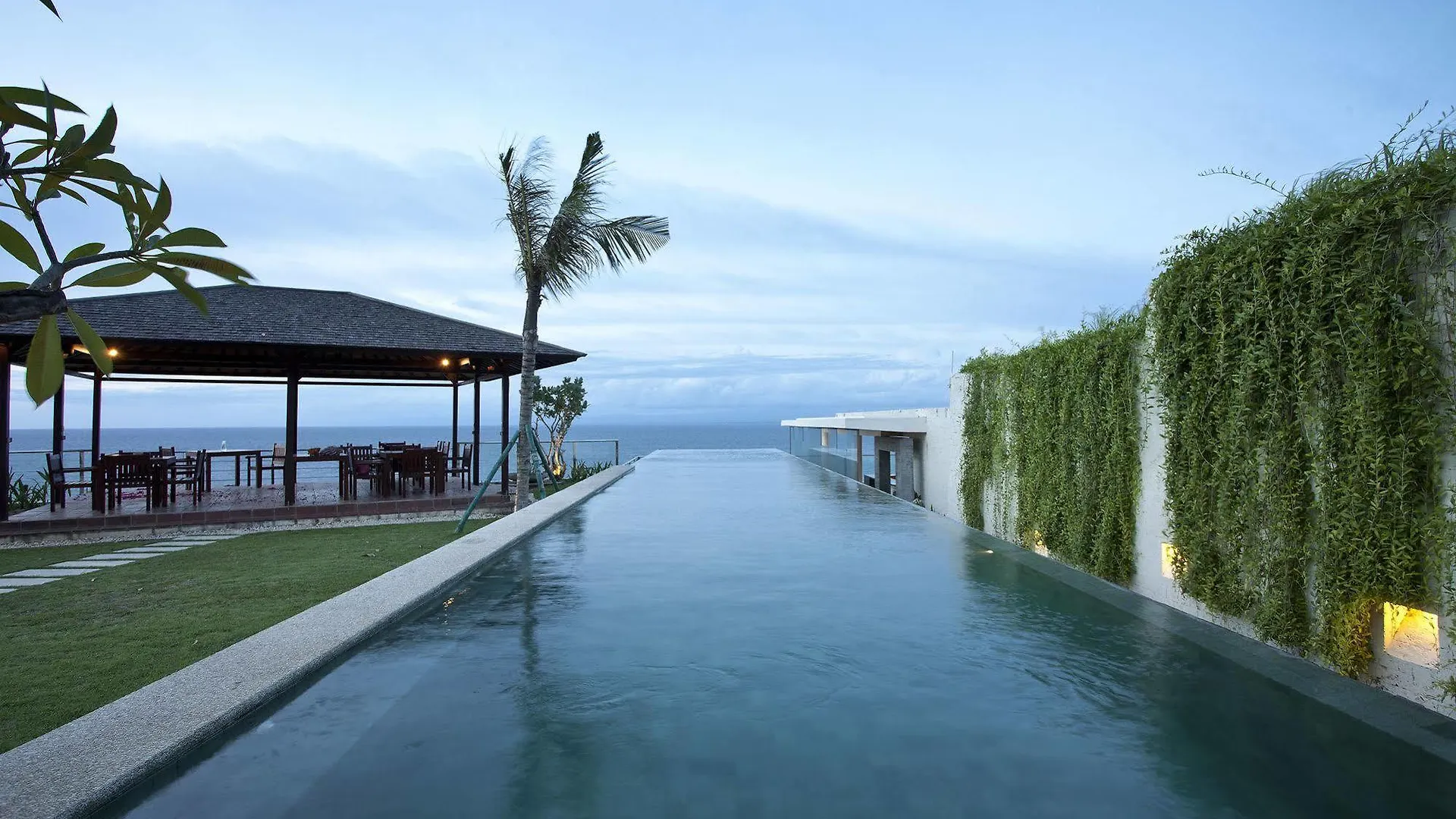 Nomina Villas Pecatu Indonesia